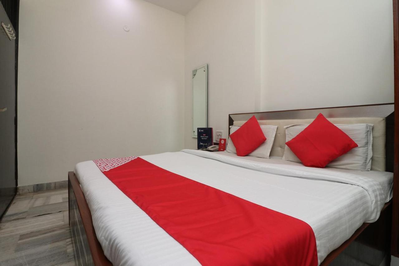 אגרה Oyo 24723 Hotel Atul Palace מראה חיצוני תמונה