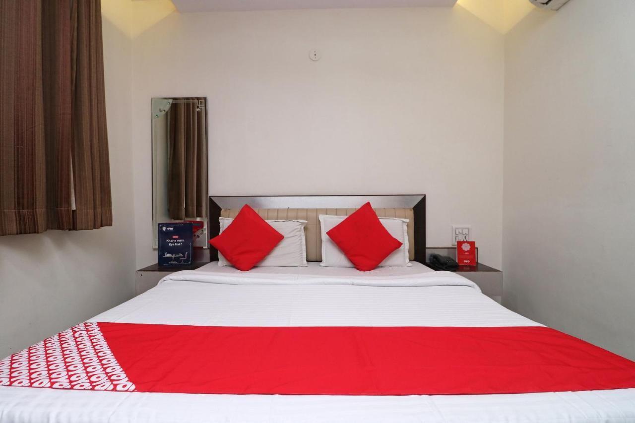 אגרה Oyo 24723 Hotel Atul Palace מראה חיצוני תמונה
